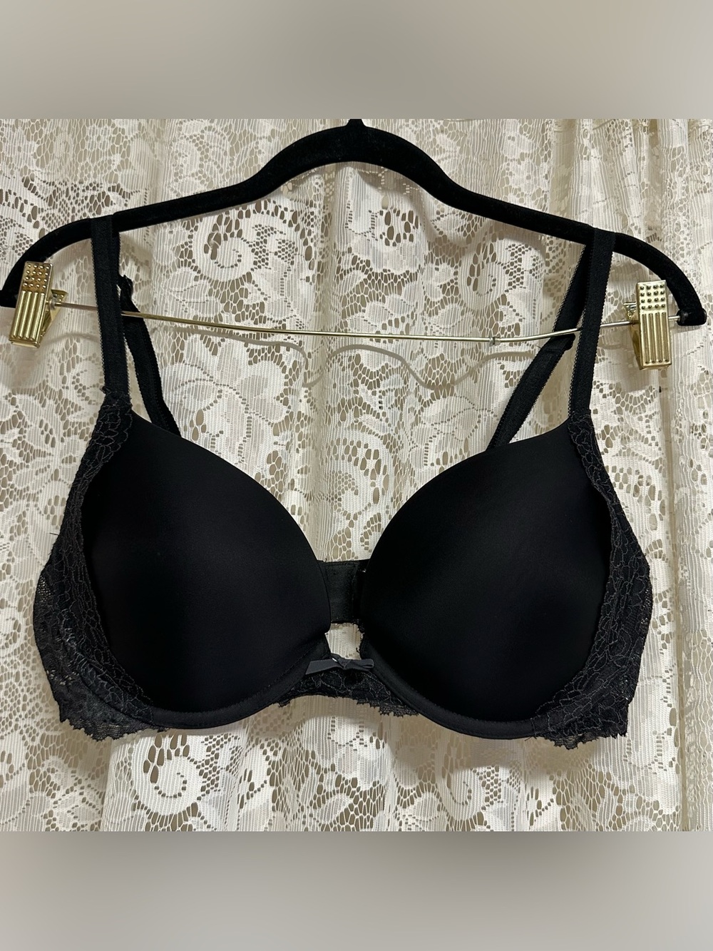 Victoria’s Secret Black Lace Dream Angels Push Up Bra